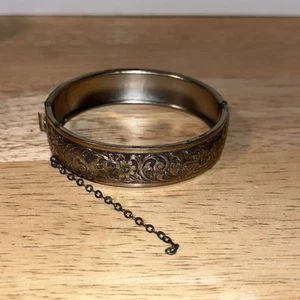 Vintage Bangle Bracelet Peter Manickas 30s Floral Embossed Art Deco 2114930 - Picture 1 of 9