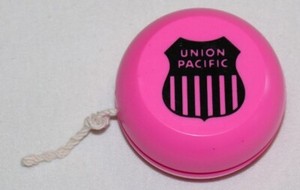 VINTAGE UNION PACIFIC RAILROAD PROMOTIONAL ADVERTISING YO-YO NEW OLD STOCK