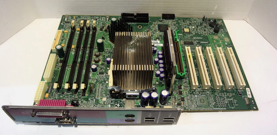 Dell 5E692 Motherboard Dimension 8100 Socket 423 - Image 1 of 4