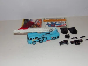 TRANSFORMERS G1 HOTSPOT DEFENSOR METAL CHEST VERSION WITH ACCESSORIES ORIGINAL - Picture 1 of 6