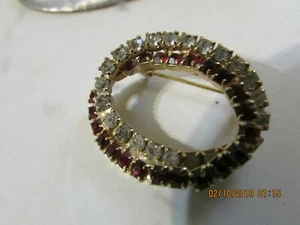 Broche vintage de estrás rojo y blanco - Imagen 1 de 1