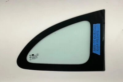 Cuarto de cristal trasero lado pasajero kia rio cinco 2002-2005 usado Foto 1 de 3