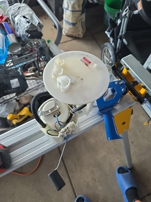 2011-2017 LEXUS CT200H FUEL PUMP ASSEMBLY DENSO OEM 77020-76010 TESTED ✅️ USED - Image 1 of 4