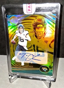 🔥TREVOR LAWRENCE 2023 Panini Illusions Trofeo Colección FIRMAS DORADAS/25 SP - Imagen 1 de 4