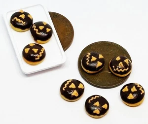 Poupées Maison Halloween Beignets Boulangerie 1:12 Échelle Miniature PL102 ML - Imagen 1 de 8