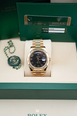 Rolex Day-Date II 41mm Oro Amarillo Negro Esfera Onda - Ref. 218238 - Completo como nuevo Foto 1 de 4