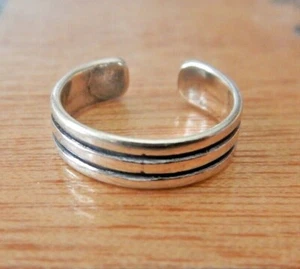 Anillo de plata esterlina de 4 mm banda ancha con punta de 3 líneas - Imagen 1 de 2