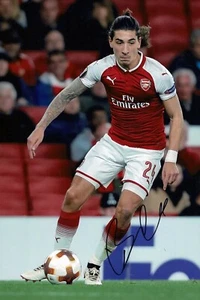 Hector Bellerin Arsenal Football Signed Autograph 12x8 Photo 1 + COA - Picture 1 of 1