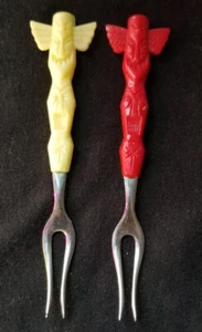 2 Vintage Tiki Totem Seafood Cocktail Olive Snail Appetizer Forks 18-8 MARKED - Picture 1 of 9