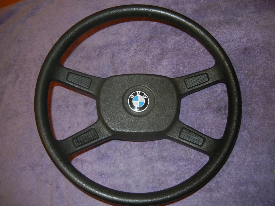 BMW 528e 1982 volante parte # 11506711 Foto 1 de 4