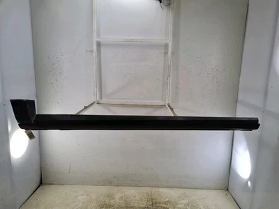 Sotto Porta Sinistra - Land Rover RANGE ROVER I PH.1 - Nero - LR027283 - B2-6087 - Immagine 1 di 2