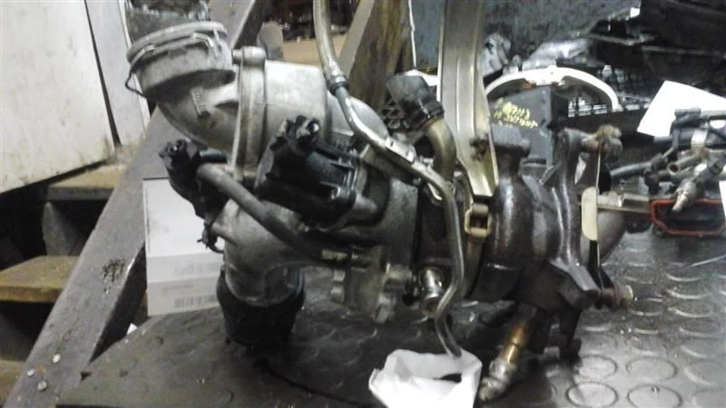 Colector de escape motor gasolina 2,0 L con turbo compatible con 08-10 JETTA 507627 Foto 1 de 4