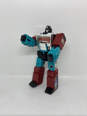 1984 Vintage Transformers G1 Perceptor Autobot Action Figure - Image 1 of 4