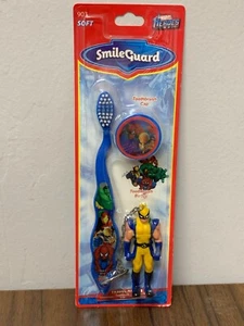 Cepillo de dientes Smile Guard Marvel Heroes con gorra y amigo Wolverine - Imagen 1 de 2