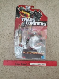 TRANSFORMERS Generations Fall Of Cybertron FOC Deluxe Class Air Raid New - Picture 1 of 2