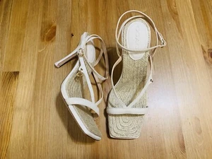 Coach Kaia Knöchelriemen umlaufender Absatz offene Zehenpartie Schuhe elfenbeinfarben neu ohne Karton Größe 8,5 - Bild 1 von 9