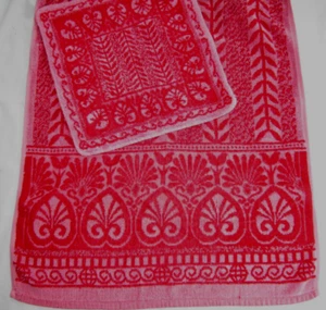 Vintage Wash Cloth & Towel Sculptured Reversible Red 1968 Golden Crown FCM - Picture 1 of 19