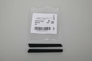 AUTENTICI Oakley NERI adatti per POMMEL TRUBRIDGE OX8127 ricambio ORIGINALE - Foto 1 di 3