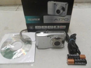 Fujifilm Digital Camera FinePix A170 10.2MP Silver 4GB SD Card Tested - Picture 1 of 18