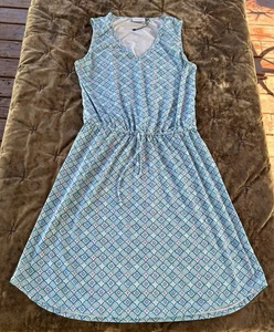 CABANA LIFE adrette Geo-Taillenkleid mit geraffter Taille UPF 50+ Small - Bild 1 von 5