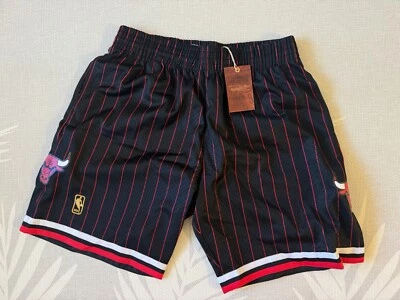 Chicago Bulls Alt 96-97 Swingman Shorts Mitchell & Ness Black Pinstripe Large - Image 1 of 3