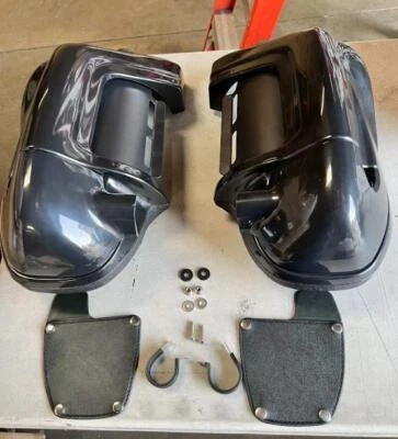 OS&D Advanblack UNPAINTED LOWER FAIRING FOR HARLEY '03-'13 ROAD GLIDE - Image 1 of 4