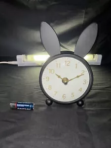 Quartz Bunny Ears Black Desktop Clock-New Battery Included In Shipping - Picture 1 of 12