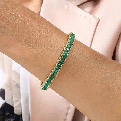 Brazalete de tenis para mujer de cumpleaños de oro amarillo de 14 quilates con esmeralda y diamante natural 8,79 TC Foto 1 de 4