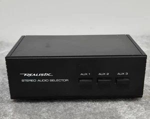 Realistic Stereo Audio Selector - Digital-to-Analog Converter - Excellent - Picture 1 of 6