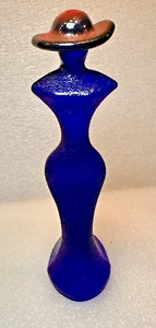 KOSTA BODA CAT WALK FIGURINE-MADAME BLUE TIGHT-SIGNED KJELL ENGMAN-XLNT - Picture 1 of 6