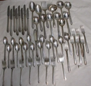 51 Piece 1881 Rogers AA Heavy Oneida Ltd Silverplate Silverware - Picture 1 of 13