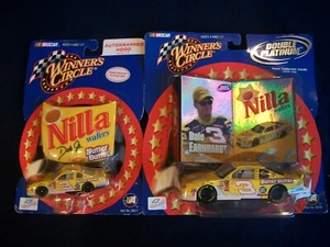 Winner's Circle Dale Earnhardt Jr #3 Nilla Wafers Autogramm Kapuze 1:64 & 1:43  - Bild 1 von 6