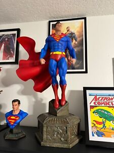 Superman 1/4 Scale Statue Custom with Comic Book covers on Base 27 Inches Tall!