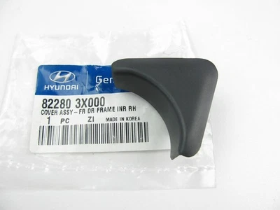 Guarnição de canto da porta dianteira interna direita fabricante de equipamento original para 2011-2015 Hyundai Elantra 822803X000 - Imagem 1 de 3