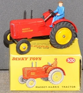 Dinky Toys 300 Traktor mit Fahrer  "Massey-Ferguson"  rot  neuwertig  OVP - Picture 1 of 1