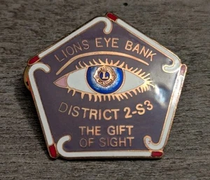 Prendedor de solapa Lions Club International Eye Bank District 2-S3 The Gift Of Sight - Imagen 1 de 4