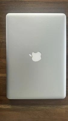 MacBook Pro 13” 2,9 GHz Intel Core I7, 8 GB (NUNCA USADO)  Foto 1 de 4