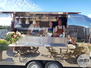 Airstream Mobile Food Truck Suitable for Burger Coffee Gin Prosecco Pizza 2021