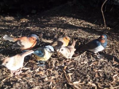 Vogel Deko Figur lebensecht Spatz Meise Schwalbe Fink Zaunkönig  Hotant NEUHEIT - Bild 1 von 4