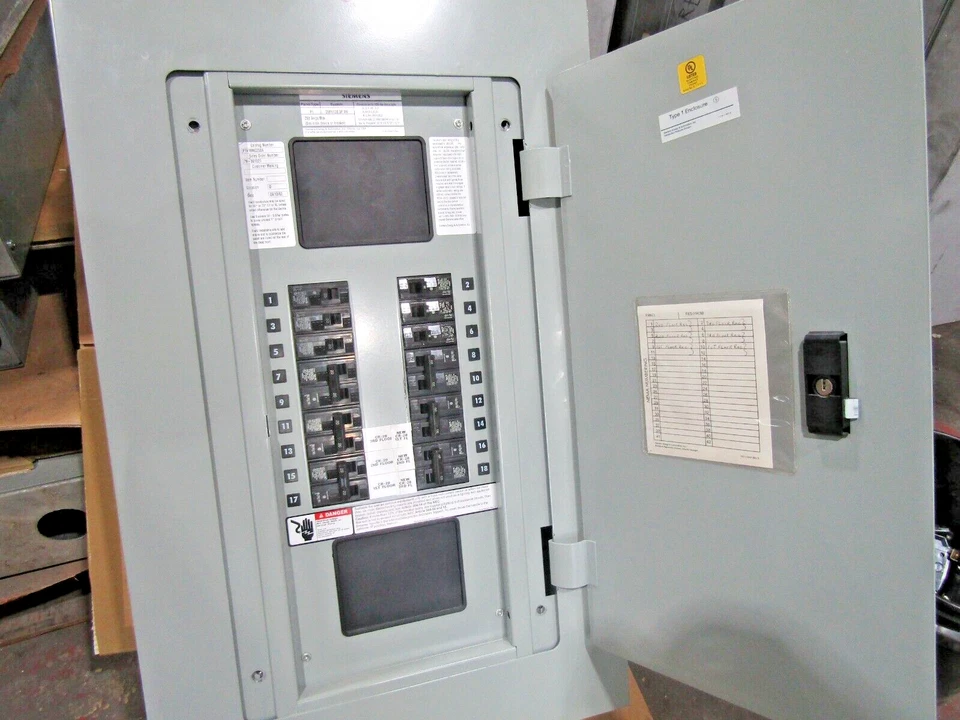 🔥SIEMENS 250 AMP MAIN LUG PANELBOARD 208Y/120VAC 18 CIRCUIT 3Ø 4 W P1X18MC250A - Image 1 of 4