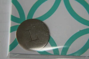 Origami Owl Living Locket Plates Medium (new) INSCRIPTION L SILVER - Picture 1 of 1