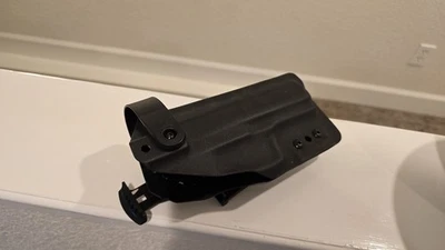 Safari Land USP 45 Duty Level 2 Retention + QLS Clip - Image 1 of 3