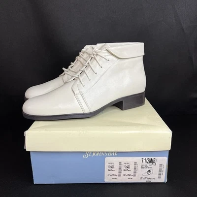 Nova Bota Feminina St Johns Bay Couro Branco Kelly Tornozelo 7.5M Casual Forrada com Cadarço - Imagem 1 de 4
