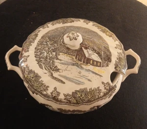 Sopera vintage Johnson Brothers Friendly Village Inglaterra grabado a mano - Imagen 1 de 11