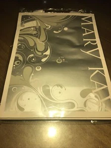 (3) New Mary Kay Bags - Picture 1 of 5