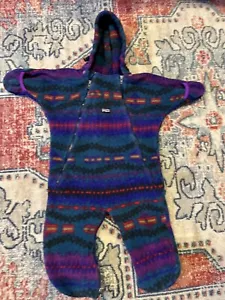 Vintage Patagonia Aztec Pattern 12 Months Fleece Hooded Bunting Fall 1993 - Picture 1 of 4