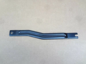 BMW 1er E87 E81 Batterie Befestigung oben 86Tkm  - Bild 1 von 3