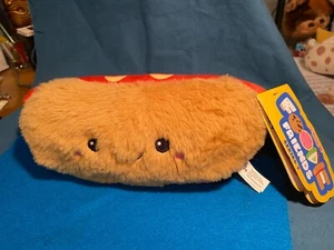 Foodie Friends Hot Diggity Dog 9" Peluche Serie 1, Mini Almohada Hot Dog - Imagen 1 de 9