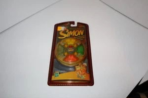 Brand New Vintage 1999 Simon Says Mini Hasbro Handheld Electronic Memory Game - Picture 1 of 3