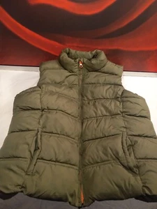 Gap Kids Girls Sherpa Lined Puffer Vest Olive Green Cozy XXL Quilted - Picture 1 of 7